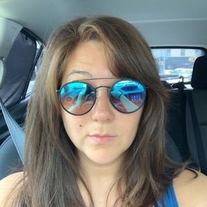 Meet your Posher, Samantha